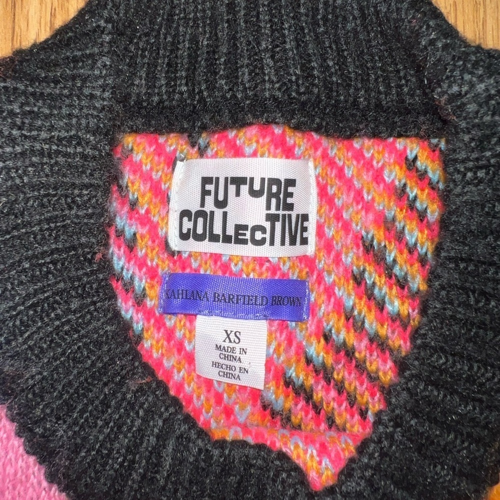 Colorful Sweater - Picture 3 of 4